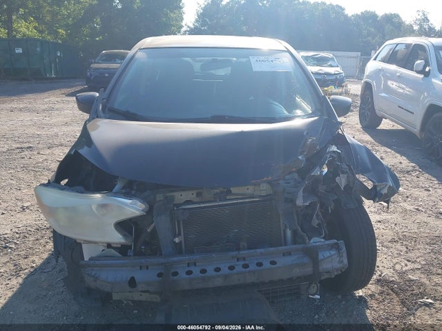 2015 Nissan Versa Note S Plus მანქანა იყიდება აუქციონზე, vin: 3N1CE2CP0FL429690, აუქციონის ნომერი: 46054792