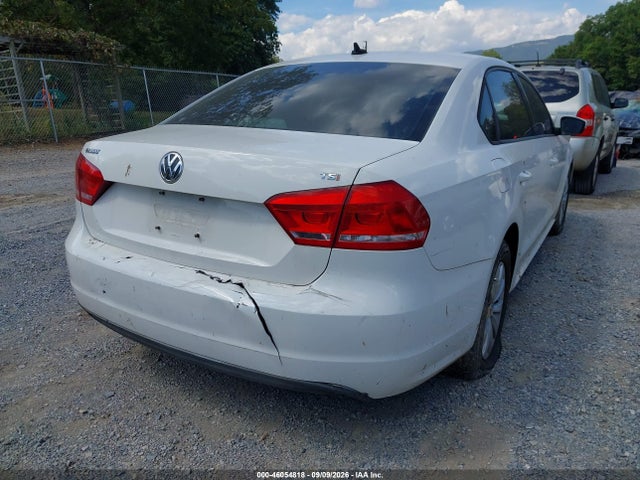 2014 Volkswagen Passat 1.8t Wolfsburg Edition მანქანა იყიდება აუქციონზე, vin: 1VWAT7A39EC082746, აუქციონის ნომერი: 46054818