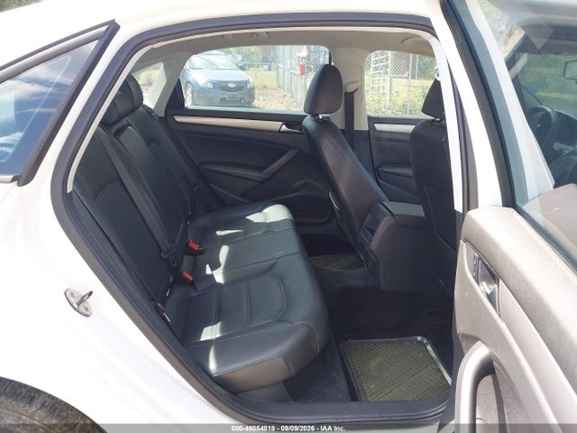 2014 Volkswagen Passat 1.8t Wolfsburg Edition მანქანა იყიდება აუქციონზე, vin: 1VWAT7A39EC082746, აუქციონის ნომერი: 46054818
