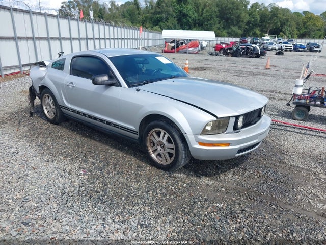 2007 Ford Mustang V6 Deluxe/v6 Premium მანქანა იყიდება აუქციონზე, vin: 1ZVFT80N075224357, აუქციონის ნომერი: 46054826