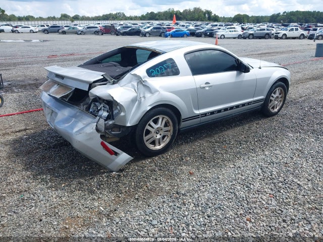 2007 Ford Mustang V6 Deluxe/v6 Premium მანქანა იყიდება აუქციონზე, vin: 1ZVFT80N075224357, აუქციონის ნომერი: 46054826