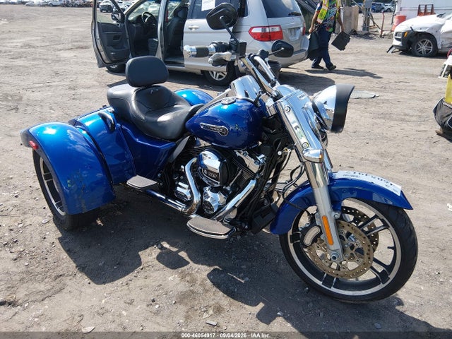 Harley-Davidson Flrt Free Wheeler 2015 1HD1MCM16FB857125 главное изображение
