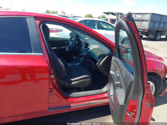 1G1PC5SB0E7137187 Chevrolet Cruze 1lt Auto