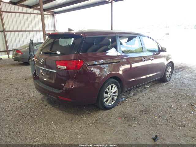 KIA SEDONA LX 2016 KNDMB5C1XG6204762 Image 4