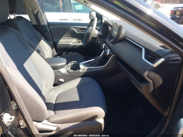Toyota RAV4 LE 2019 2T3H1RFV7KC019717 Image 5