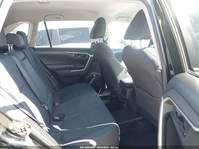 Toyota RAV4 LE 2019 2T3H1RFV7KC019717 Image 8