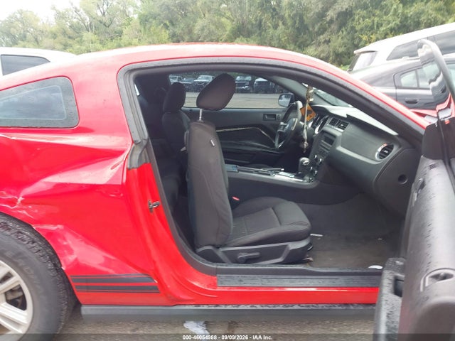 46054988 :رقم المزاد ، 1ZVBP8AM8C5208586 vin ، 2012 Ford Mustang V6 مزاد بيع