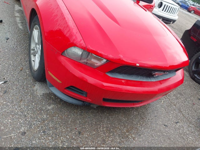 46054988 :رقم المزاد ، 1ZVBP8AM8C5208586 vin ، 2012 Ford Mustang V6 مزاد بيع
