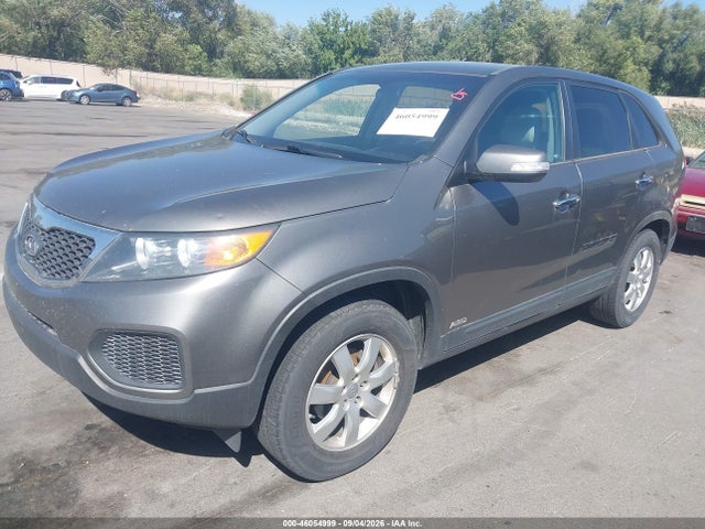 2013 Kia Sorento Lx მანქანა იყიდება აუქციონზე, vin: 5XYKTDA66DG323768, აუქციონის ნომერი: 46054999