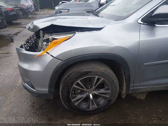 Продаж на аукціоні авто 2016 Toyota Highlander Xle V6, vin: 5TDJKRFH0GS322256, номер лоту: 46055086