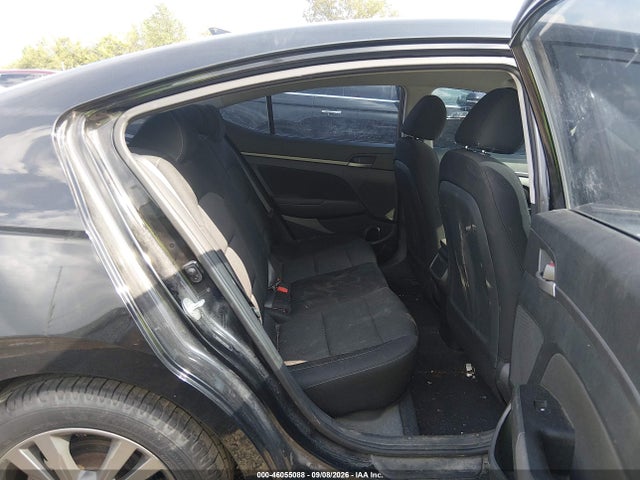 Продажа на аукционе авто 2018 Hyundai Elantra Sel, vin: 5NPD84LF5JH372651, номер лота: 46055088