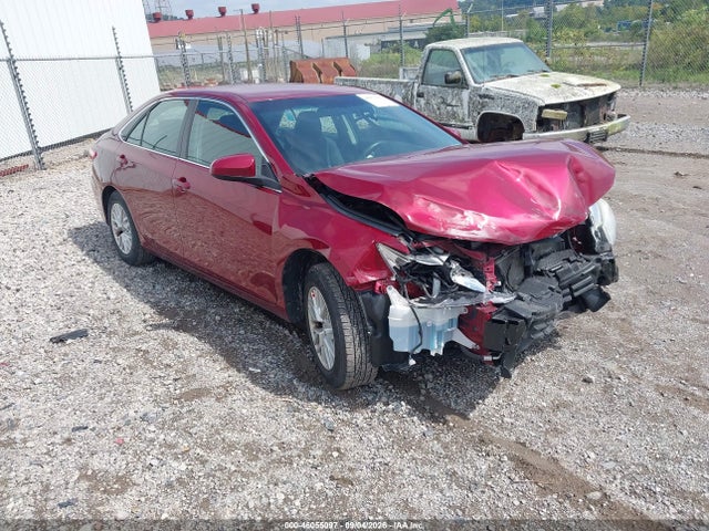 46055097 :رقم المزاد ، 4T1BF1FK7HU769181 vin ، 2017 Toyota Camry Le مزاد بيع