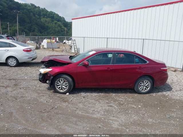 46055097 :رقم المزاد ، 4T1BF1FK7HU769181 vin ، 2017 Toyota Camry Le مزاد بيع