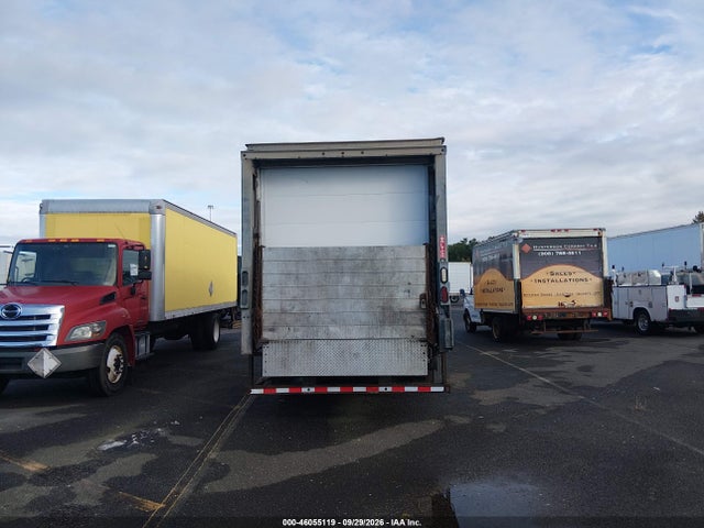 Продажа на аукционе авто 2016 Freightliner M2 106 Medium Duty, vin: 1FVHCYCYXGHHE5816, номер лота: 46055119