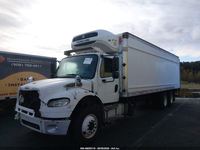 Продажа на аукционе авто 2016 Freightliner M2 106 Medium Duty, vin: 1FVHCYCYXGHHE5816, номер лота: 46055119