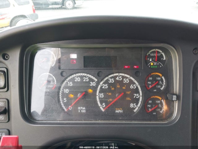 Продажа на аукционе авто 2016 Freightliner M2 106 Medium Duty, vin: 1FVHCYCYXGHHE5816, номер лота: 46055119