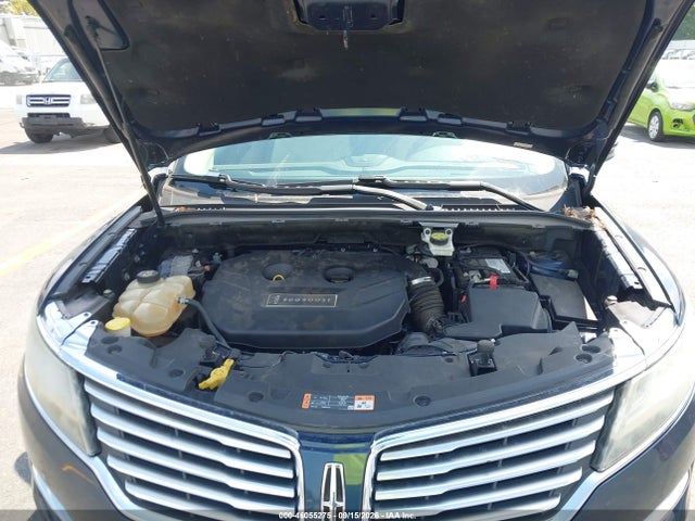 46055275 :رقم المزاد ، 5LMCJ3D97GUJ05439 vin ، 2016 Lincoln Mkc Reserve مزاد بيع