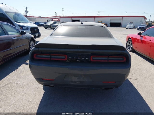 Dodge Challenger Sxt 2018 2C3CDZAG6JH132716 Image 15