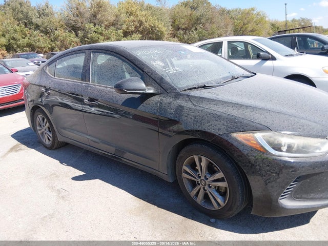 5NPD84LF5JH242031 Hyundai ELANTRA SEL