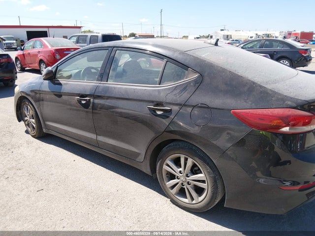 5NPD84LF5JH242031 Hyundai ELANTRA SEL