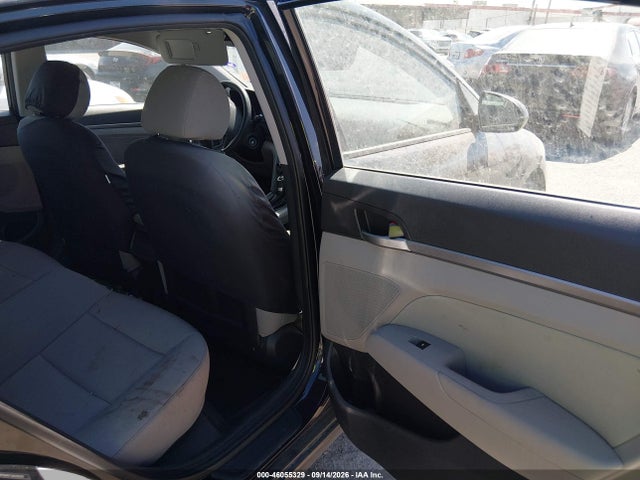 5NPD84LF5JH242031 Hyundai ELANTRA SEL