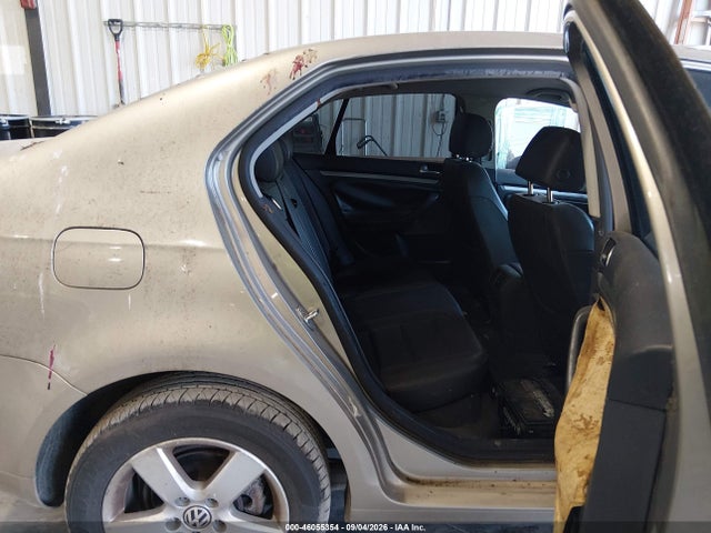 2006 Volkswagen Jetta 2.5 მანქანა იყიდება აუქციონზე, vin: 3VWRF71K06M684016, აუქციონის ნომერი: 46055354
