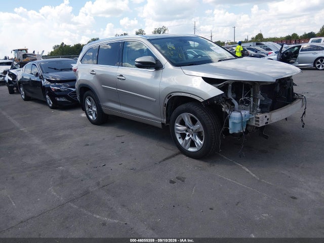2015 Toyota Highlander Limited V6 მანქანა იყიდება აუქციონზე, vin: 5TDYKRFH8FS057941, აუქციონის ნომერი: 46055359