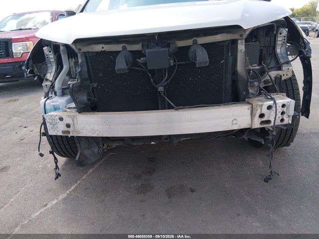 2015 Toyota Highlander Limited V6 მანქანა იყიდება აუქციონზე, vin: 5TDYKRFH8FS057941, აუქციონის ნომერი: 46055359
