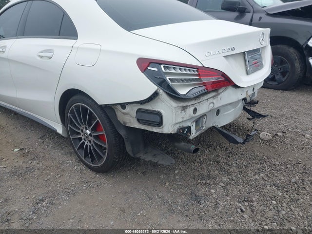 46055372 :رقم المزاد ، WDDSJ4GB2JN521073 vin ، 2018 Mercedes-benz Cla 250 4matic مزاد بيع