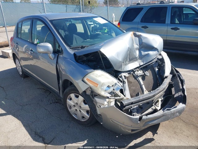 2009 Nissan Versa 1.8s მანქანა იყიდება აუქციონზე, vin: 3N1BC13E49L372313, აუქციონის ნომერი: 46055411