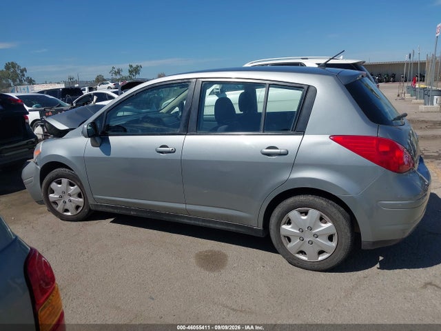 2009 Nissan Versa 1.8s მანქანა იყიდება აუქციონზე, vin: 3N1BC13E49L372313, აუქციონის ნომერი: 46055411