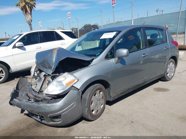 2009 Nissan Versa 1.8s მანქანა იყიდება აუქციონზე, vin: 3N1BC13E49L372313, აუქციონის ნომერი: 46055411