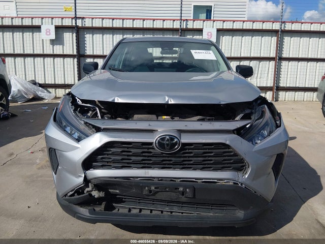 46055426 :رقم المزاد ، 2T3H1RFV8NC186043 vin ، 2022 Toyota Rav4 Le مزاد بيع