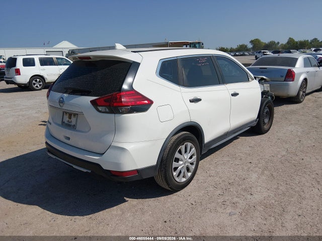 2017 Nissan Rogue S მანქანა იყიდება აუქციონზე, vin: JN8AT2MT5HW136844, აუქციონის ნომერი: 46055444