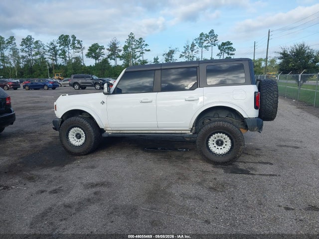 46055469 :رقم المزاد ، 1FMEE5DP0NLB71764 vin ، 2022 Ford Bronco Outer Banks مزاد بيع