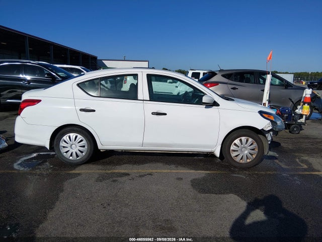 46055562 :رقم المزاد ، 3N1CN7AP7JL835586 vin ، 2018 Nissan Versa 1.6 S مزاد بيع