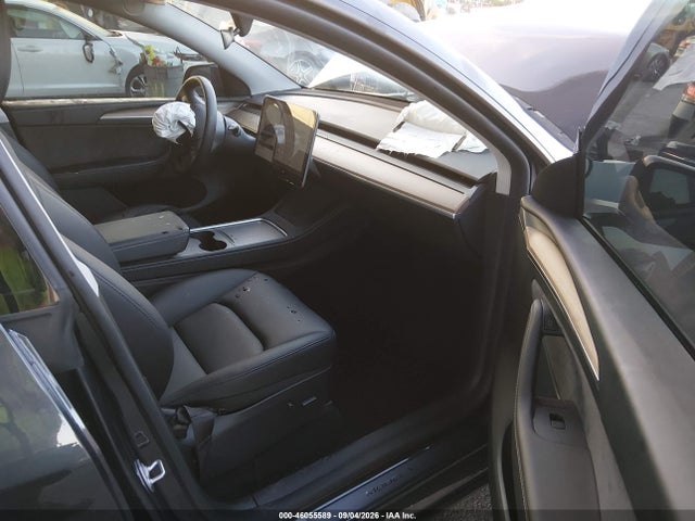 Продаж на аукціоні авто 2025 Tesla Model Y Long Range Dual Motor All-wheel Drive, vin: 7SAYGAEEXSF262334, номер лоту: 46055589