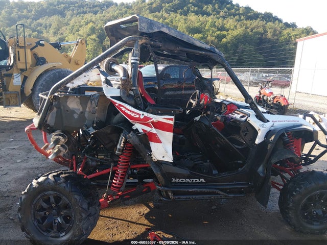 46055597 :رقم المزاد ، 1HFVE0549M4201418 vin ، 2021 Honda Sxs1000 S2r مزاد بيع