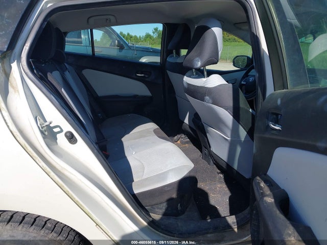 2016 Toyota Prius Two მანქანა იყიდება აუქციონზე, vin: JTDKBRFU1G3512974, აუქციონის ნომერი: 46055615