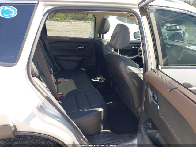 46055624 :رقم المزاد ، JN8BT3BB2NW337522 vin ، 2022 Nissan Rogue Sv Intelligent Awd مزاد بيع