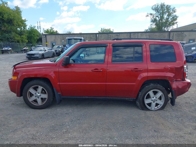 2010 Jeep Patriot Sport მანქანა იყიდება აუქციონზე, vin: 1J4NF2GB3AD572742, აუქციონის ნომერი: 46055631