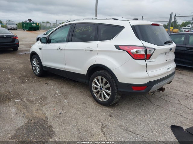 46055632 :رقم المزاد ، 1FMCU9J90HUA63277 vin ، 2017 Ford Escape Titanium مزاد بيع
