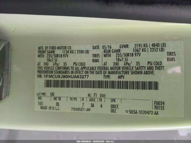 46055632 :رقم المزاد ، 1FMCU9J90HUA63277 vin ، 2017 Ford Escape Titanium مزاد بيع