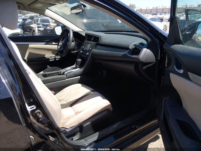 2HGFC2F52JH529061 Honda Civic Lx