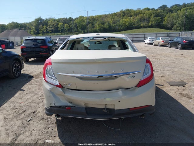 46055690 :رقم المزاد ، 1LNHL9EK5FG604275 vin ، 2015 Lincoln Mks مزاد بيع