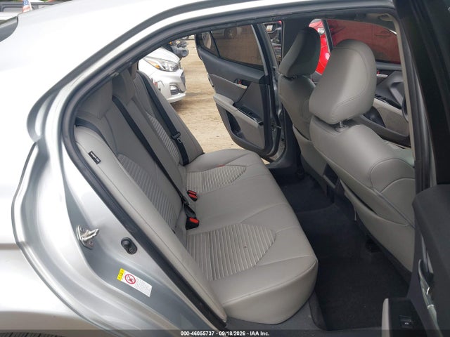46055737 :رقم المزاد ، 4T1B11HK8JU521622 vin ، 2018 Toyota Camry Se مزاد بيع