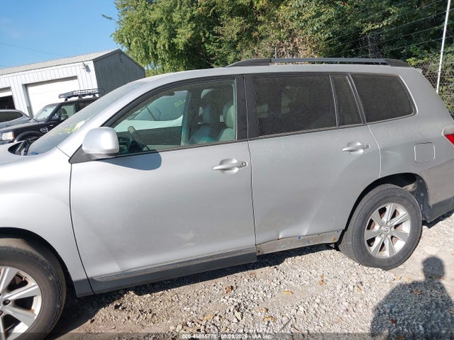 46055778 :رقم المزاد ، 5TDBK3EH7BS058559 vin ، 2011 Toyota Highlander Se V6 مزاد بيع