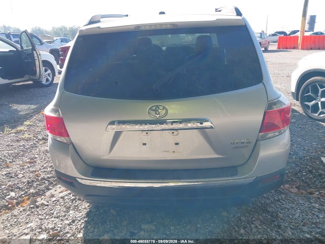46055778 :رقم المزاد ، 5TDBK3EH7BS058559 vin ، 2011 Toyota Highlander Se V6 مزاد بيع