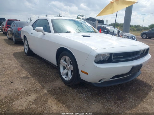 46055820 :رقم المزاد ، 2C3CDYAG1EH251144 vin ، 2014 Dodge Challenger Sxt مزاد بيع
