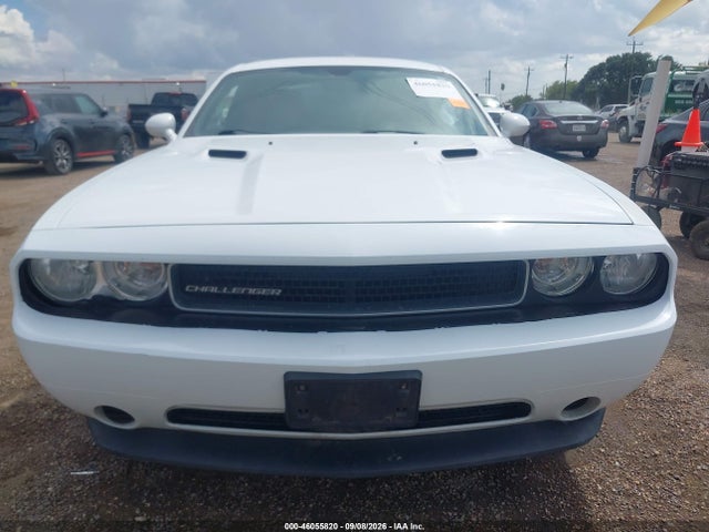 46055820 :رقم المزاد ، 2C3CDYAG1EH251144 vin ، 2014 Dodge Challenger Sxt مزاد بيع
